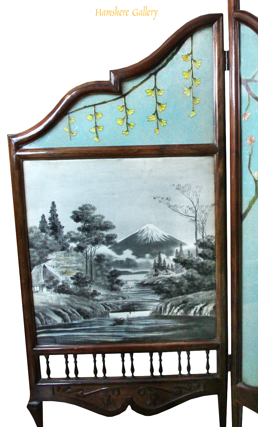 Click for larger image: Late 19th century three-fold screen with Japanese Yuzen Birodo (Yuzen-dyed cut velvet) and Art Nouveau beaded glass panels - Late 19th century three-fold screen with Japanese Yuzen Birodo (Yuzen-dyed cut velvet) and Art Nouveau beaded glass panels